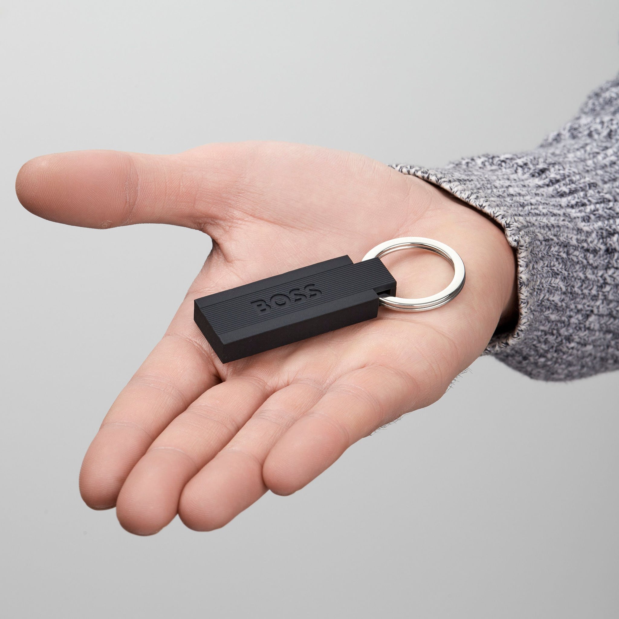 小物 HIGH-END LEATHER ROOM KEYRING by Annonay レザーキーリング - HOLY IN CODE | 60% - アジアファッション通販