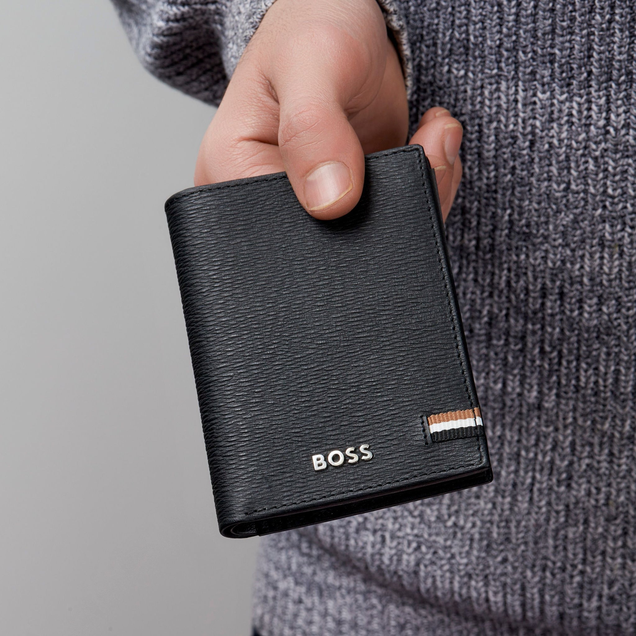 Hugo boss 8 card wallet organizer best sale