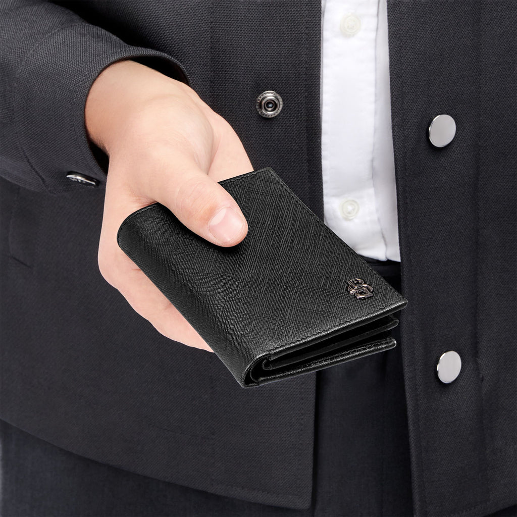 BOSS black leather card holder with flap Double B with 16 card slots 