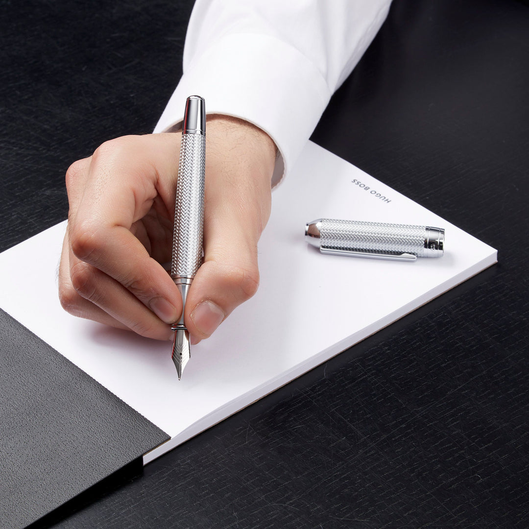 HUGO BOSS HSI4652C - Fountain pen Elemental Silver - Image 3