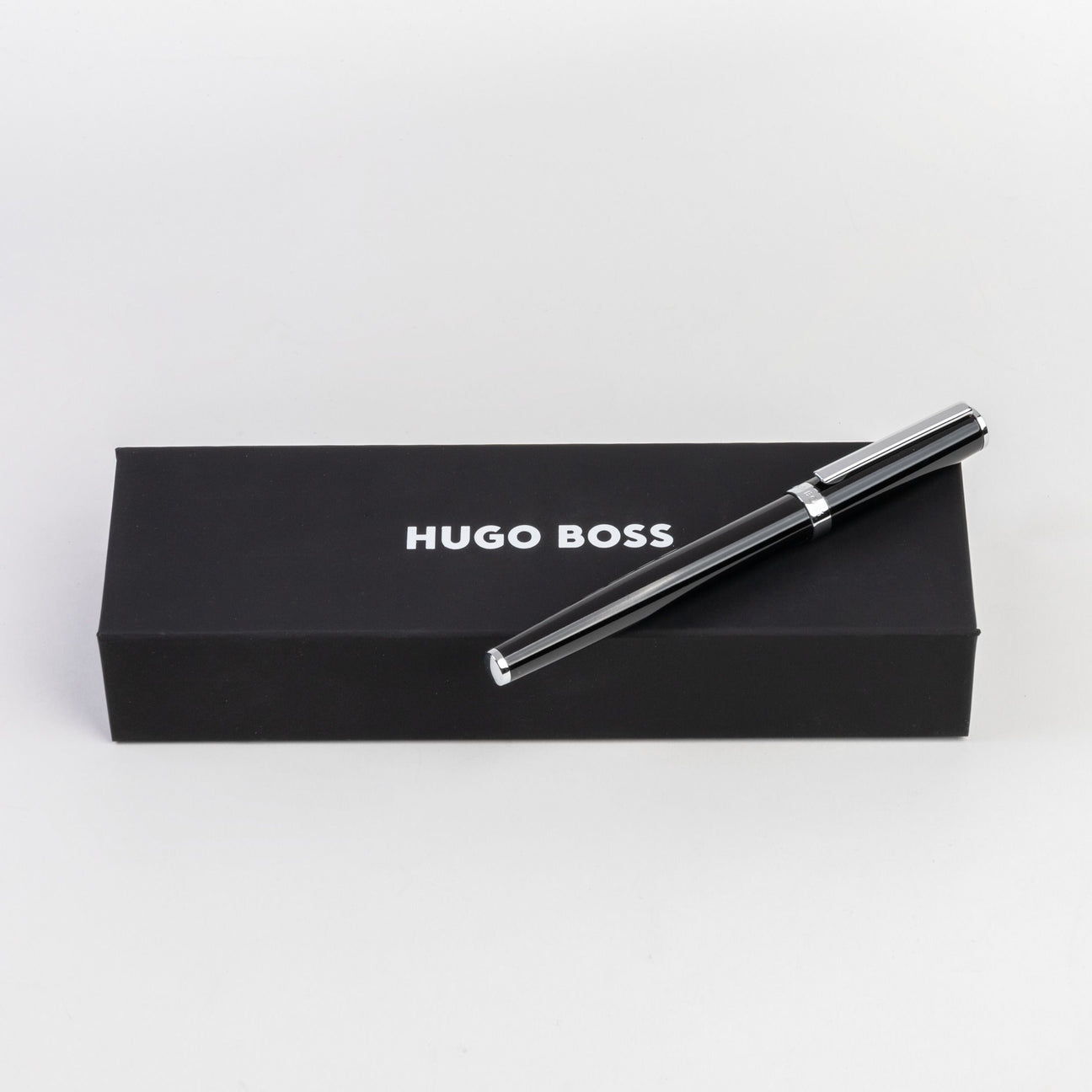 HUGO BOSS HSN2542A-Fountain pen Gear Icon Black - Image 3