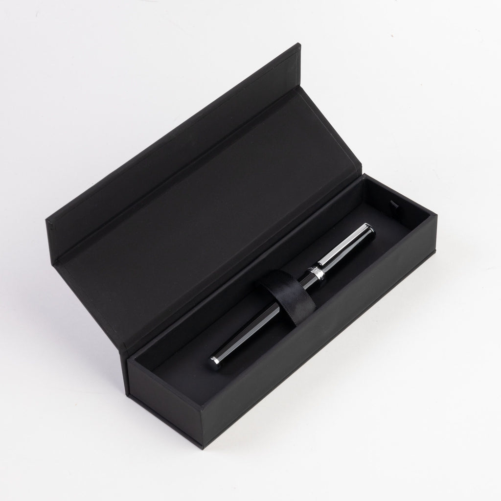 Corporate gift ideas HUGO BOSS Fashion Black Rollerball pen Gear Icon 
