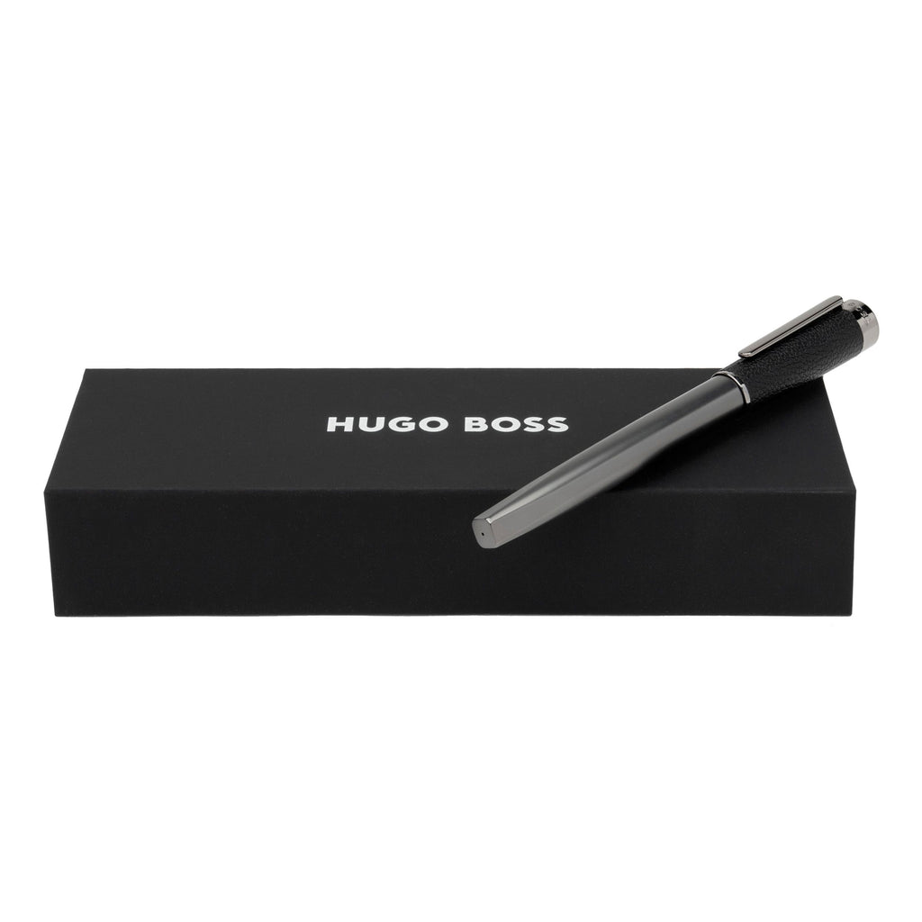 Elegant writing instruments HUGO BOSS Black Fountain pen CORIUM