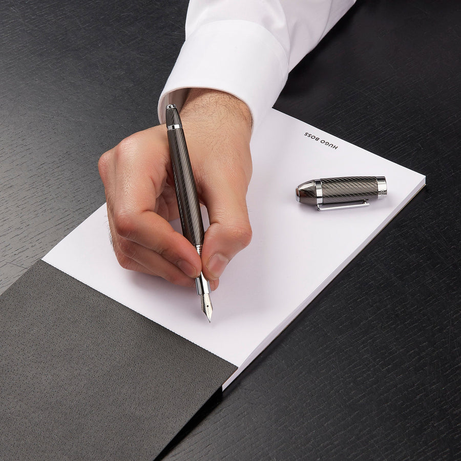 HUGO BOSS HSW4452D - Fountain pen Arc Futurist Gun - Image 4