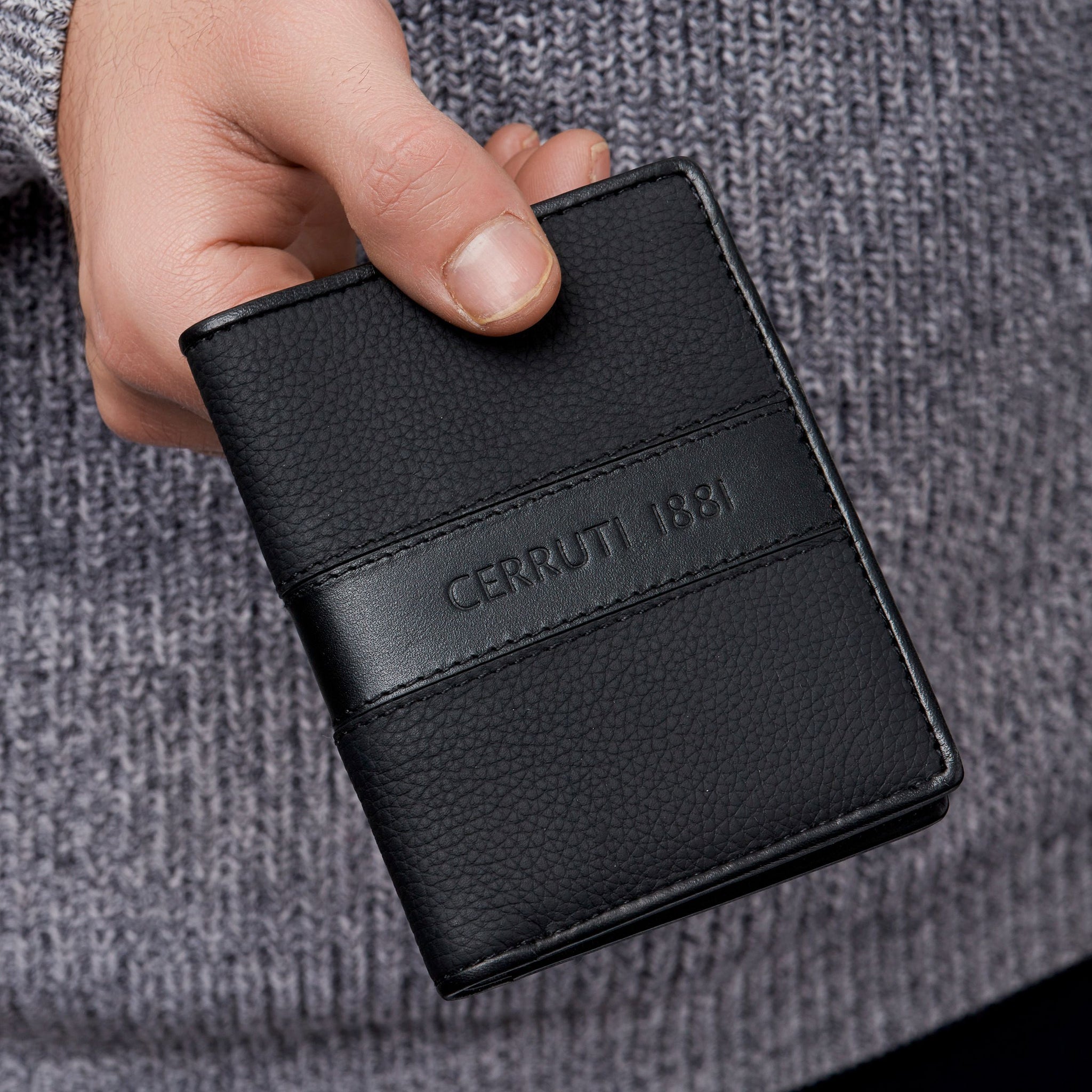 本　0630 82 Men's bifold wallets CERRUTI 1881 Black Folding card holder