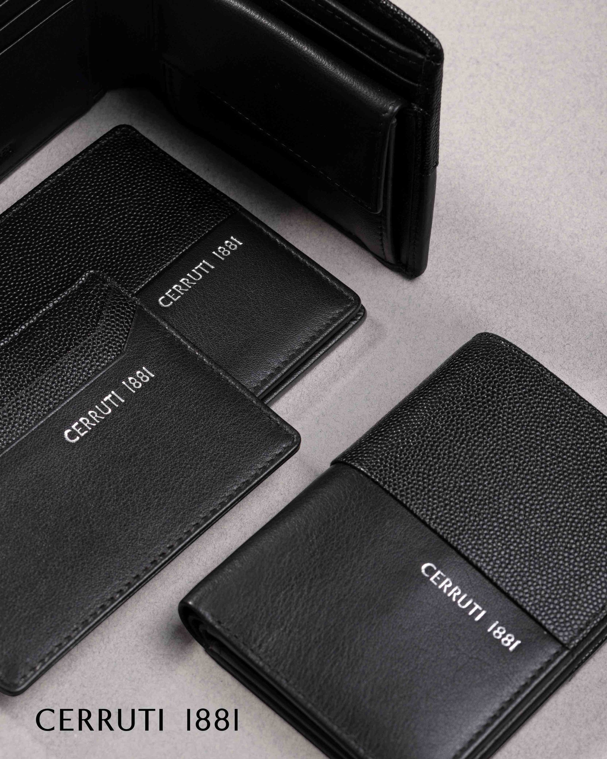 Amazon | [セルッティ1881] 男性用カードケース MAN WALLET AGRA