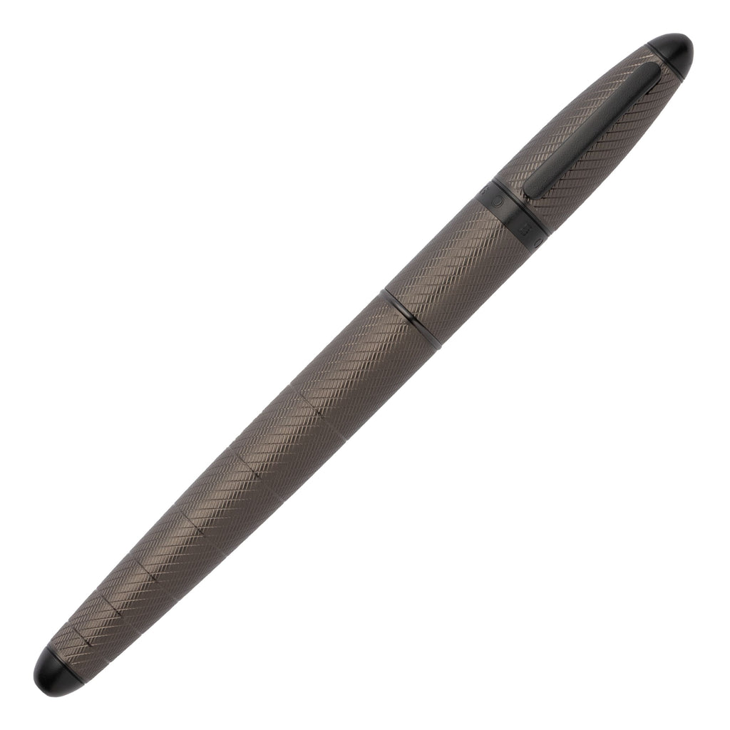 HUGO BOSS Fountain pen in gun color Oval with dark chrome engraving