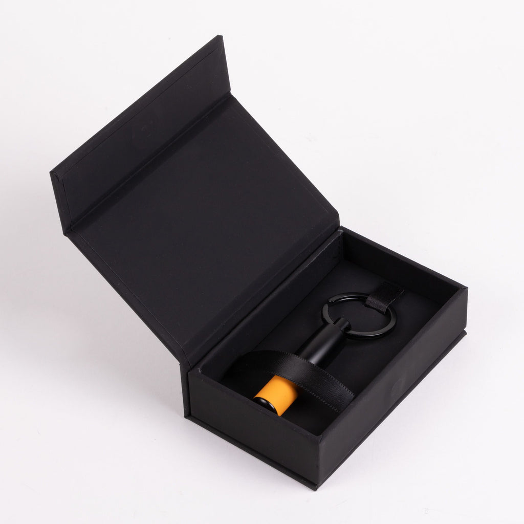  Luxury keychain for men Hugo Boss trendy yellow key ring Gear Matrix 