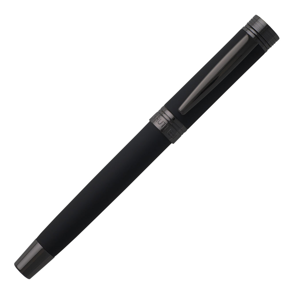 Cerruti 1881 Soft Black Fountain pen Zoom with shiny gunmetal trimming