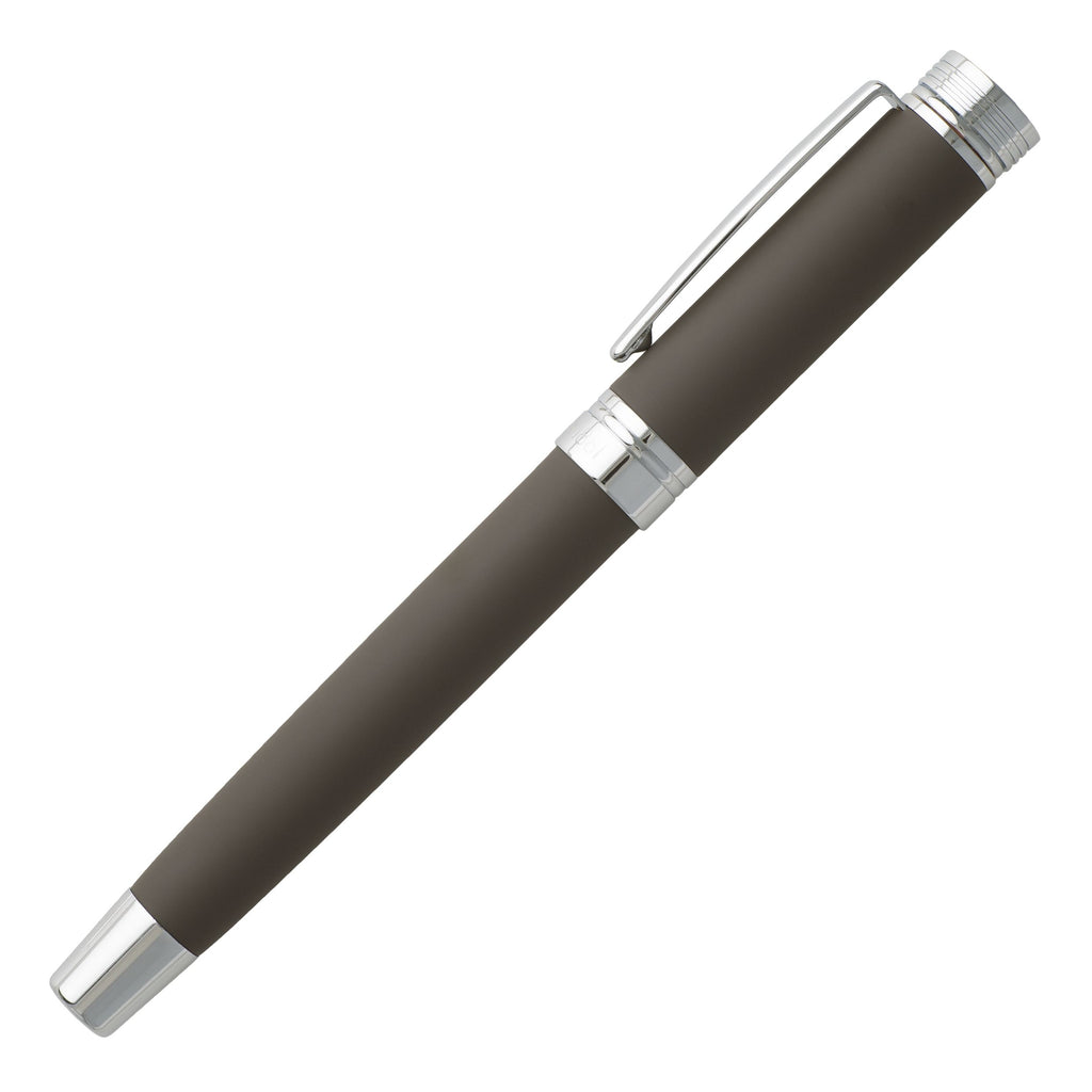  Cerruti 1881 soft taupe fountain pen Zoom with engraved logo CRR on top