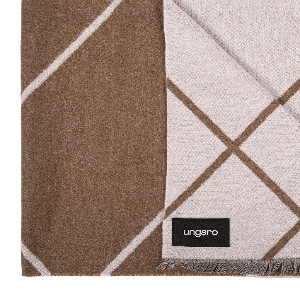   Luxury accessories & scarves Ungaro fashion beige scarf GEMMA 